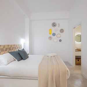 Florit Flats - The Joaquin Sorolla Apartments II